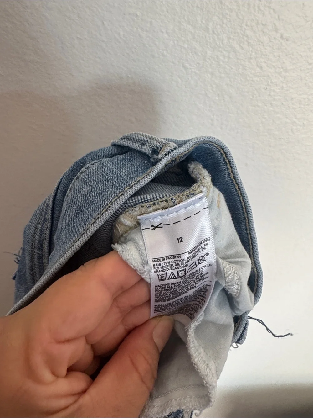 Old Navy Light Blue Distressed Kids Skinny Jeans